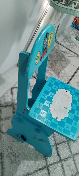 Стол и стульчик детский