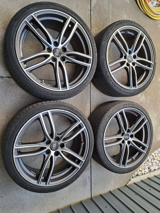 Vând jante audi r19