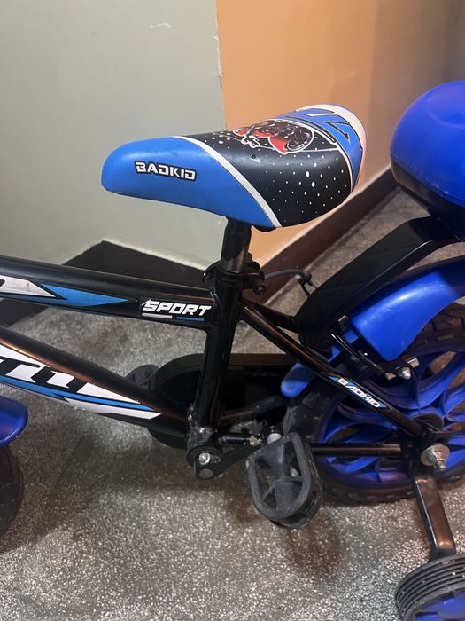 Bicicleta copii cu roti ajutatoare