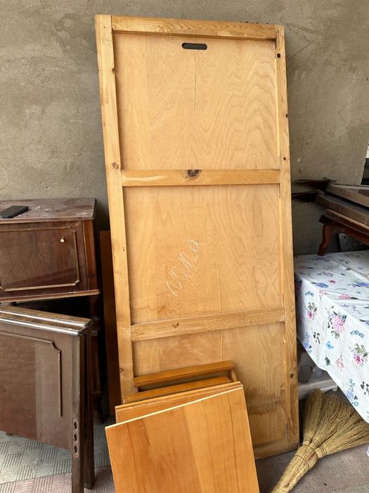 Продам спальный гарнитур