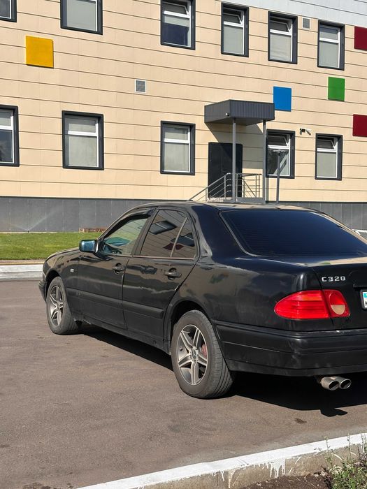 Mercedes-Benz E 230, 1996 г.