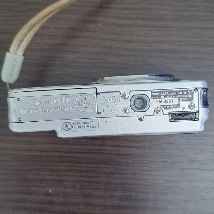 Sony cyber-shot DSC-W170
