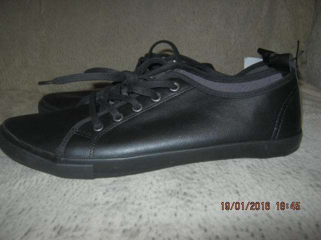 Продам кеды h&m новые