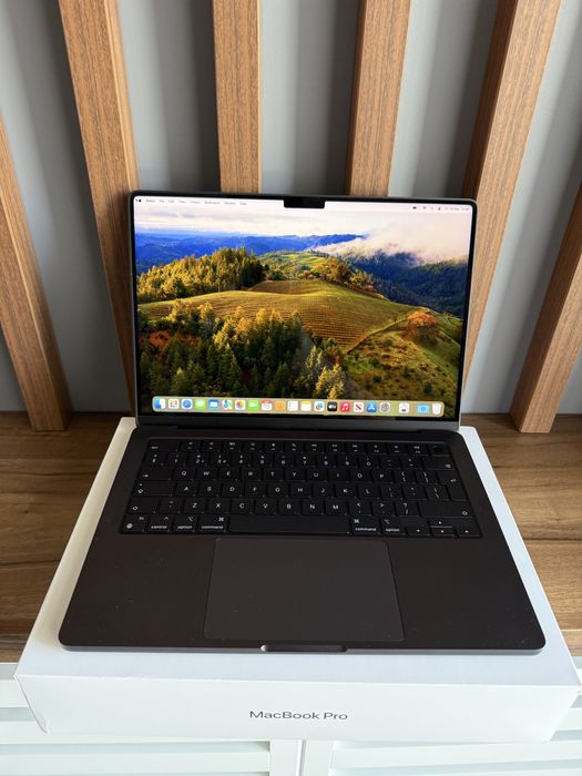 macbook pro 16 m3 - Laptopuri oferte online | OLX.ro