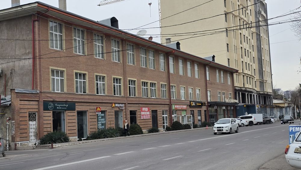 Здание ресторан,офис и караоке