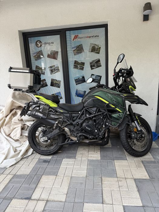 Benelli trk 702X