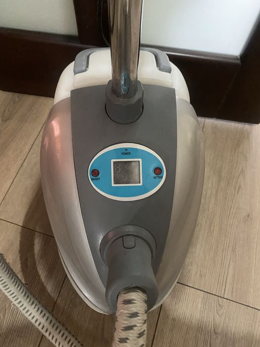 Утюг паровой рабочий!