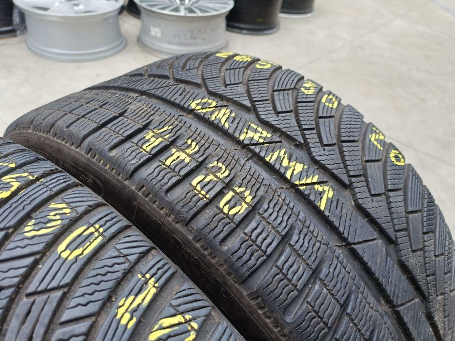 Doua anvelope iarna 265 30 20 michelin pilot alpin pa4 profil 7 mm