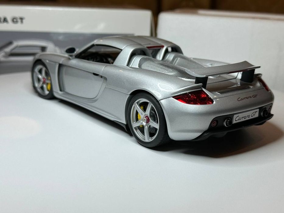 Porsche Carrara GT AutoArt Millennium 1:18