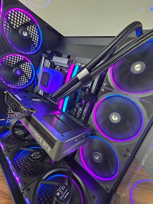 Нов | Ryzen 9800X3D | RТX 5080 16GB | 32 GB RAM | 1 TB NVMe | Геймърски