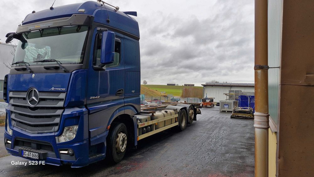 Mercedes Actros 2542 se afla in GERMANIA