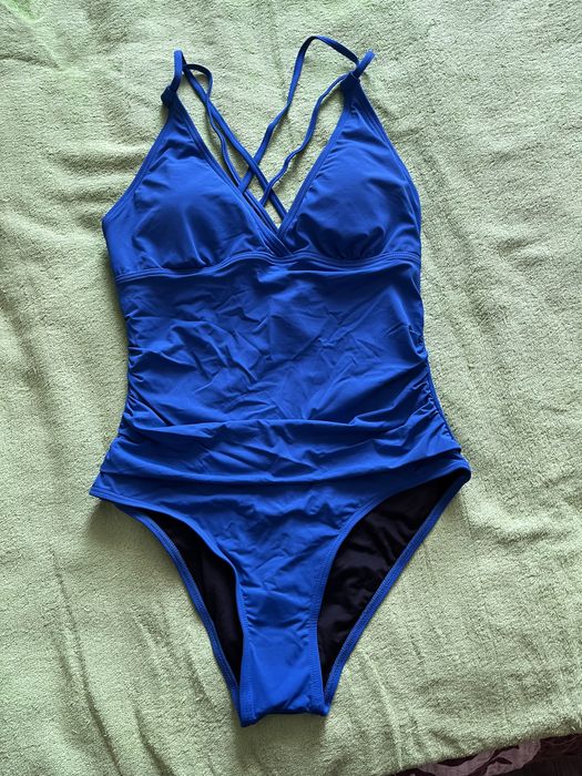 Продам купальник