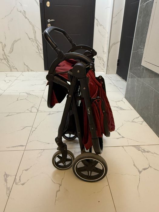 Продам коляску в хорошем состоянии!