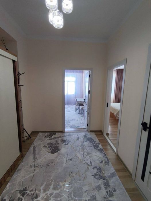 Просторная 1 комнатная с мебелью и техникой в новостройке