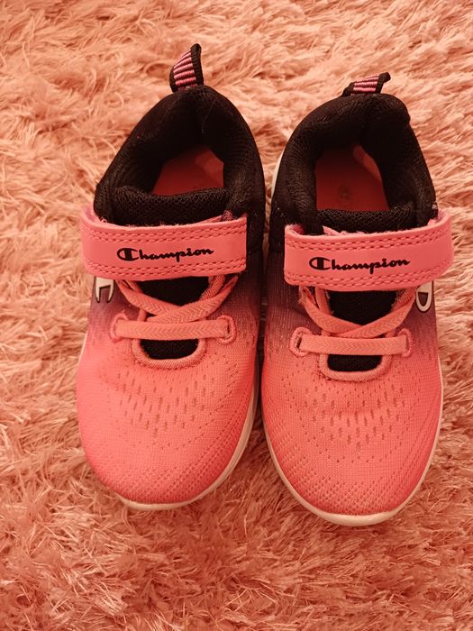 Детски маратонки за момиче