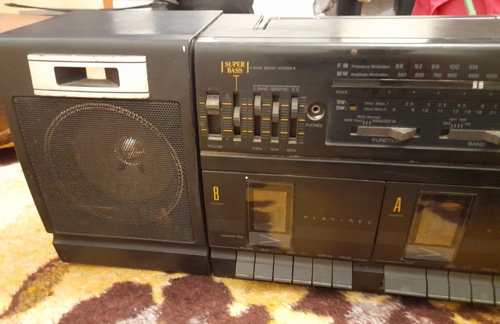 Dublu casetofon suthum