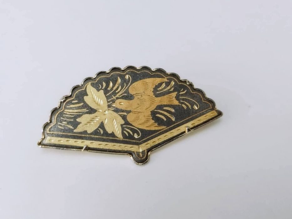 Brose veche, model de evantai, placat cu aur, Damasc, Toledo, copii