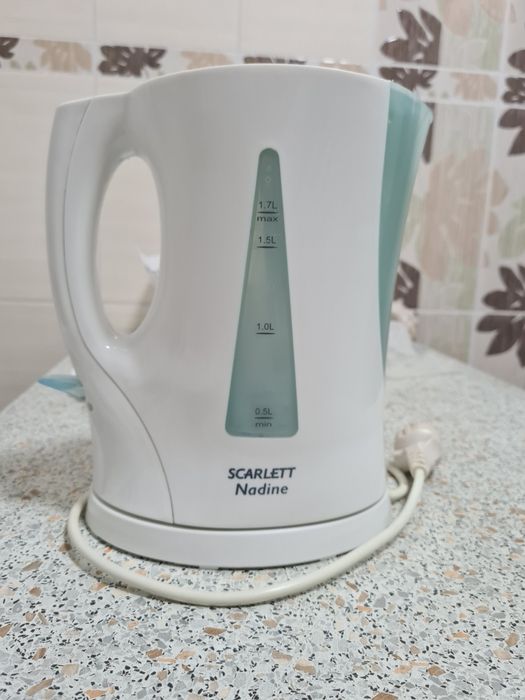 Электочайник Scarlett
