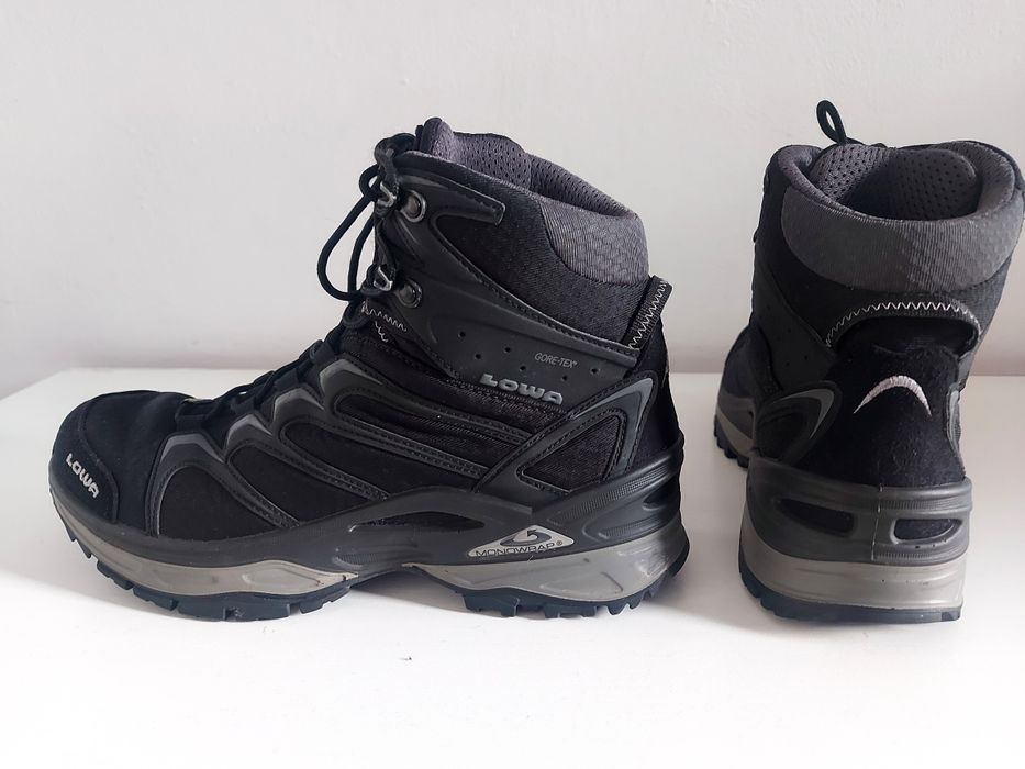 Lowa Innox Mid Gore-tex 42 номер стелка 27см ,като нови.
Като нови. 
Ц
