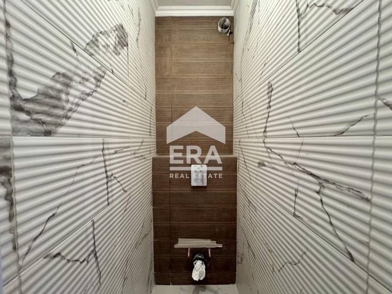 Продава се Тристаен апартамент в Варна, Възраждане 3 - 65 кв.м за 1205 €/кв.м - Снимка #6