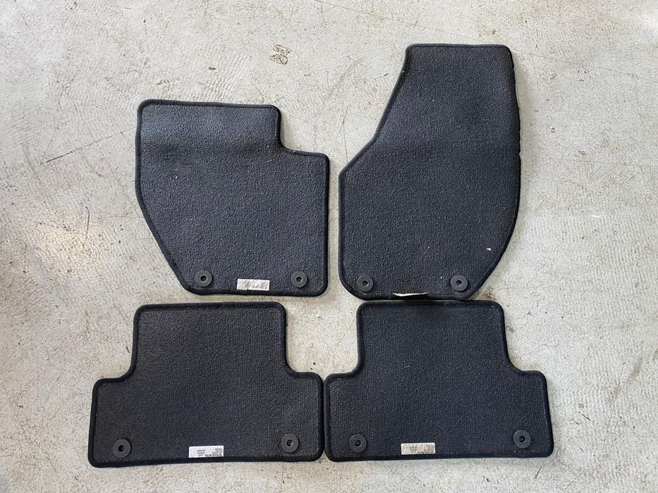 Set de presuri covorase Volvo V40 31292276  31463821