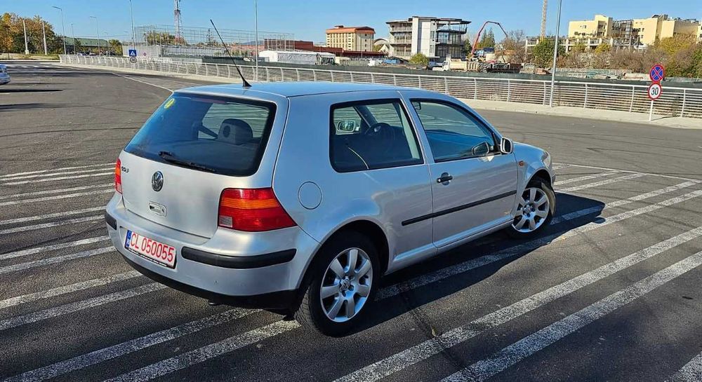 Volkswagen GOLF IV