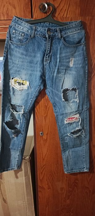 Продам женский костюм