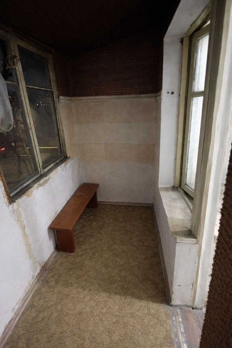 Продается однокомнатная на дубовой