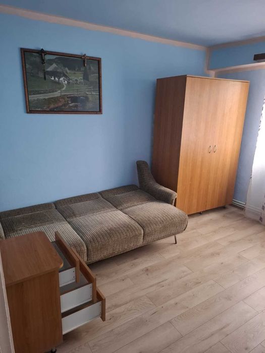 Inchiriez apartament cu 2 camere in Talmaciu