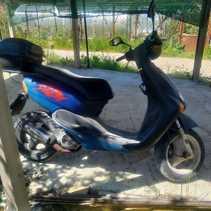 Мотопе , скутер , мотоциклет