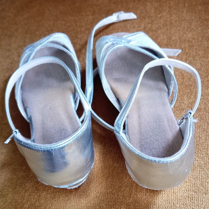 Обувки за танци. Номер 33