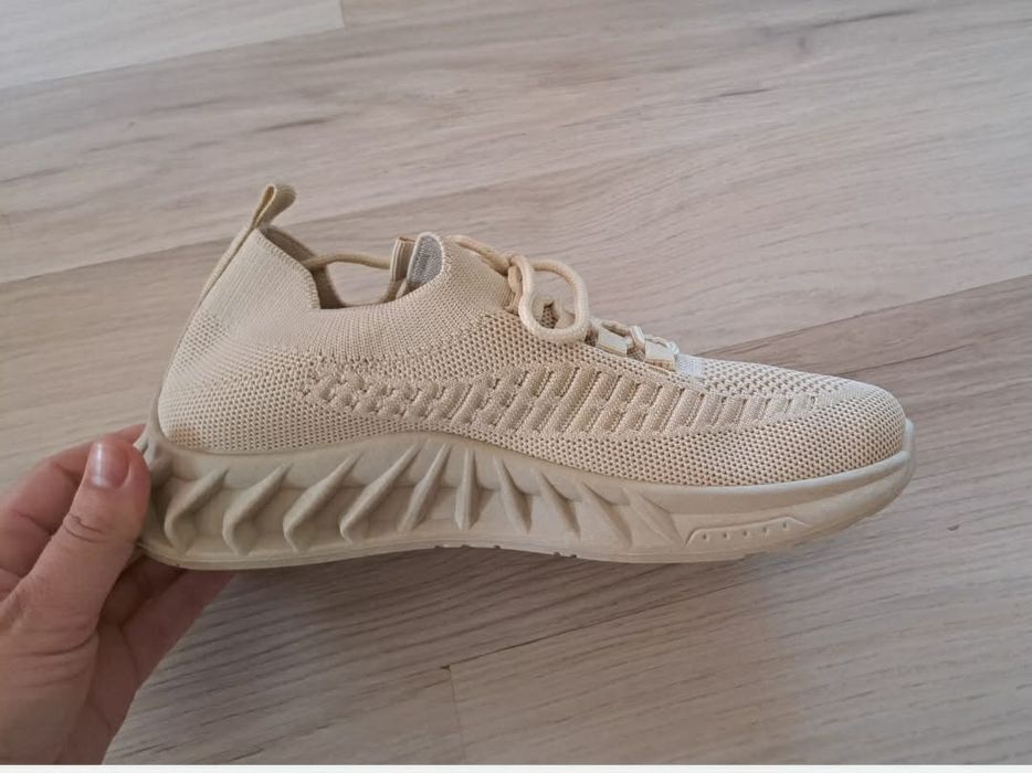 Дамски обувки от текстил