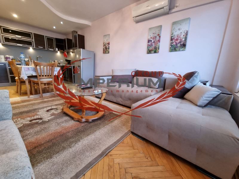 Дава се под наем Тристаен апартамент в Варна, Левски - 70 кв.м за 573.24 € - Снимка #1