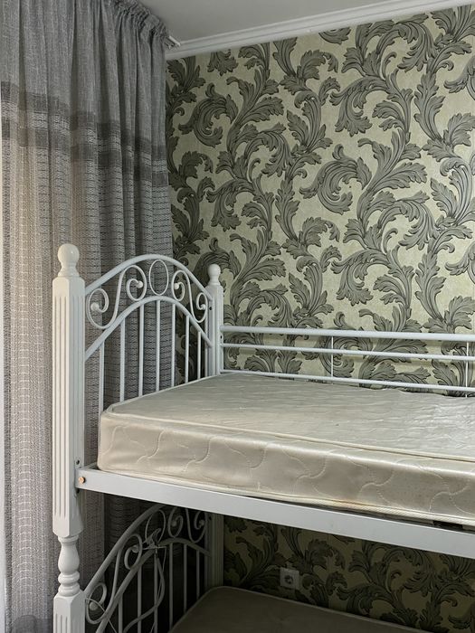 Продаю двухъярусную кровать