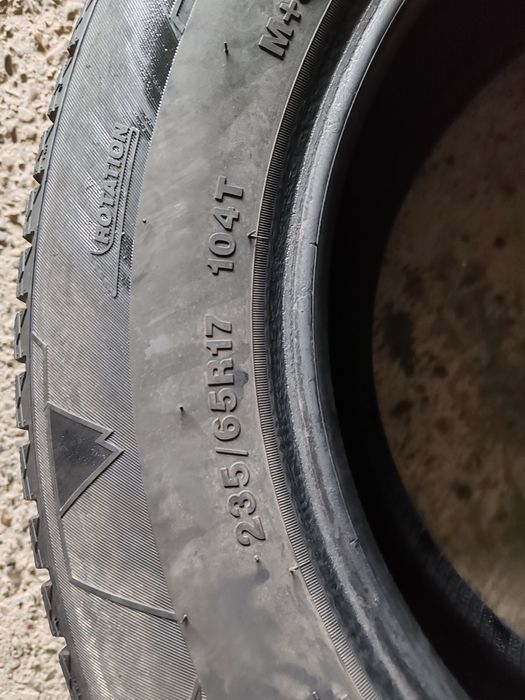 2 cauciucuri 235 65 17