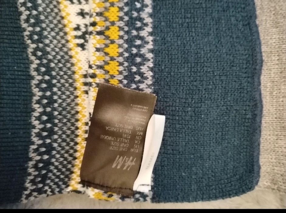 Set H&M căciulă, fular și manusi copii 110 - 128 cm