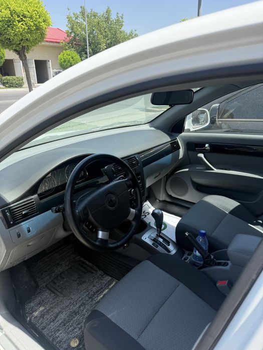 Chevrolet Gentra 2023 yil tozza kraska