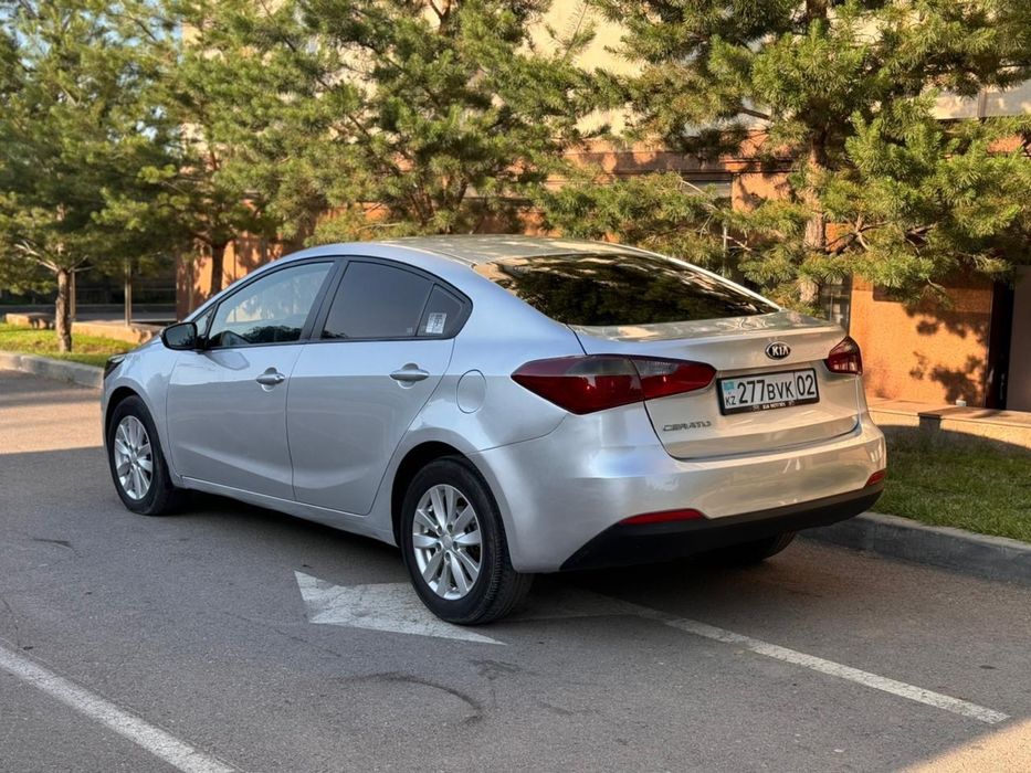 Kia Cerato 2013 года
