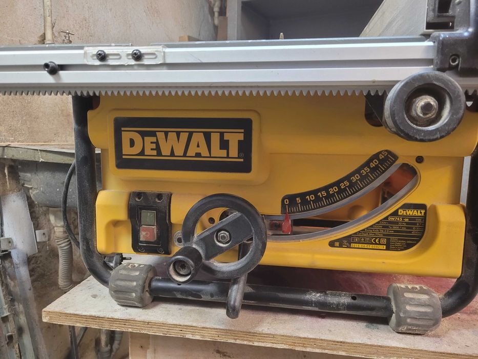 circular de banc DeWalt