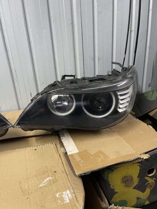 Faruri BMW Seria 5 E60 NFL bi-xenon + Angel Eyes custom