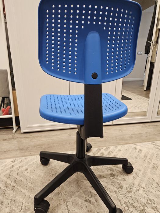 Продам Стул Икеа б/у