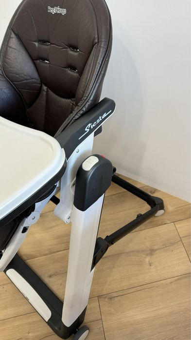 Детское кресло peg perego Siesta