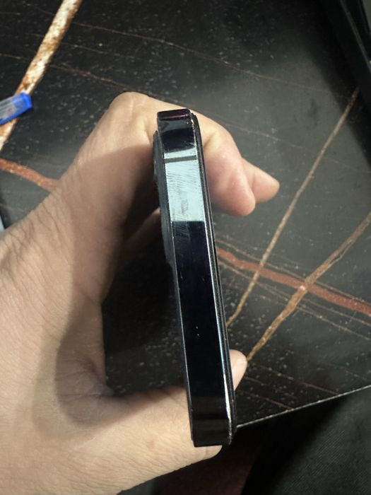 Iphone 12 pro sotiladi