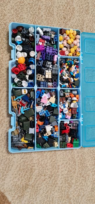 Продам Лего детали и фигурки