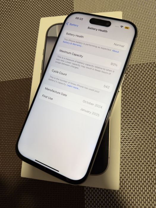 Iphone 16Pro  256 Gb White Titanium -Sim Fizic -Neverlock -Impecabil