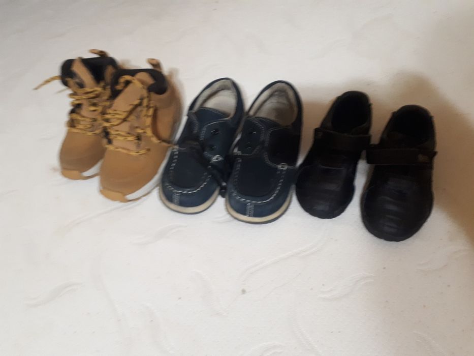 Обувки и маратонки