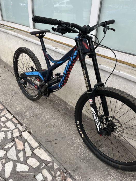 Bicicleta DH etrem Devinci Wilson