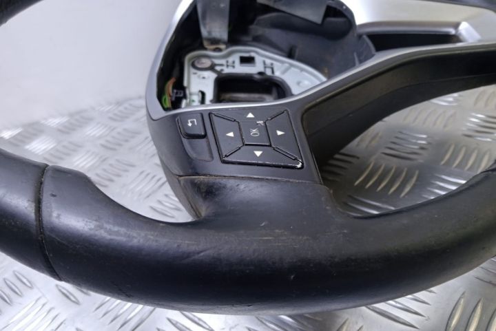 Volan cu comenzi 3068639 Mercedes-Benz E-Class W212 seria