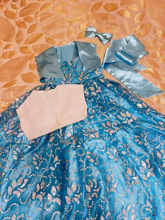 Нарядные платье.