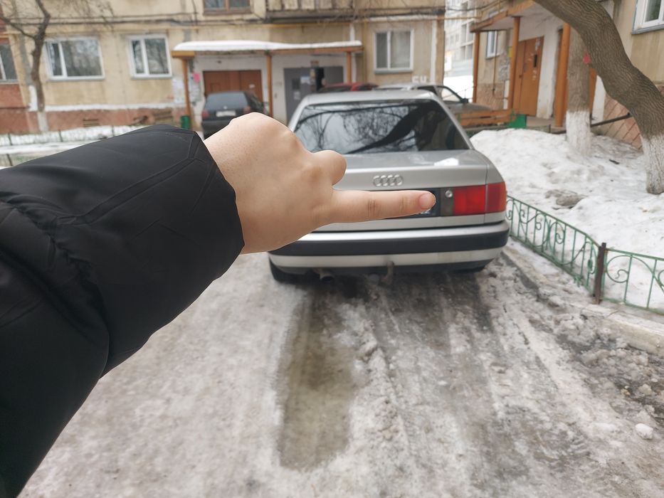Продам ауди 100с4.